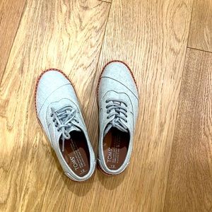 TOMS Wingtip loafers